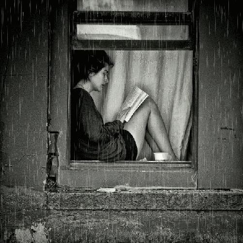 E’ una tristezza che sa di nostalgia da consumarsi dietro i vetri di una finestra bagnata di pioggia.